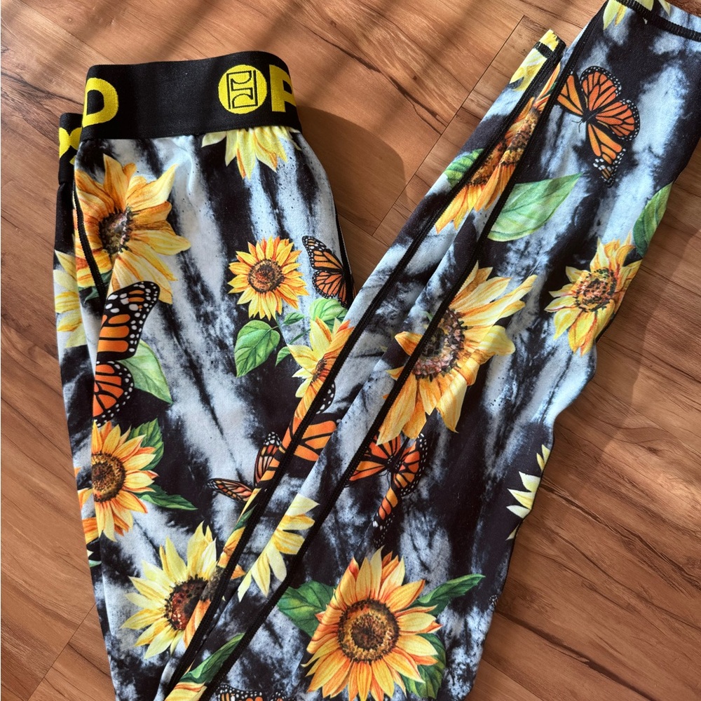PSD leggings